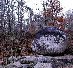 Le Roc branlant - 20 km © Arnaud Galy
