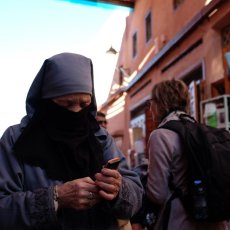Indispensable ici et là ! Marrakech - Maroc © Arnaud Galy
